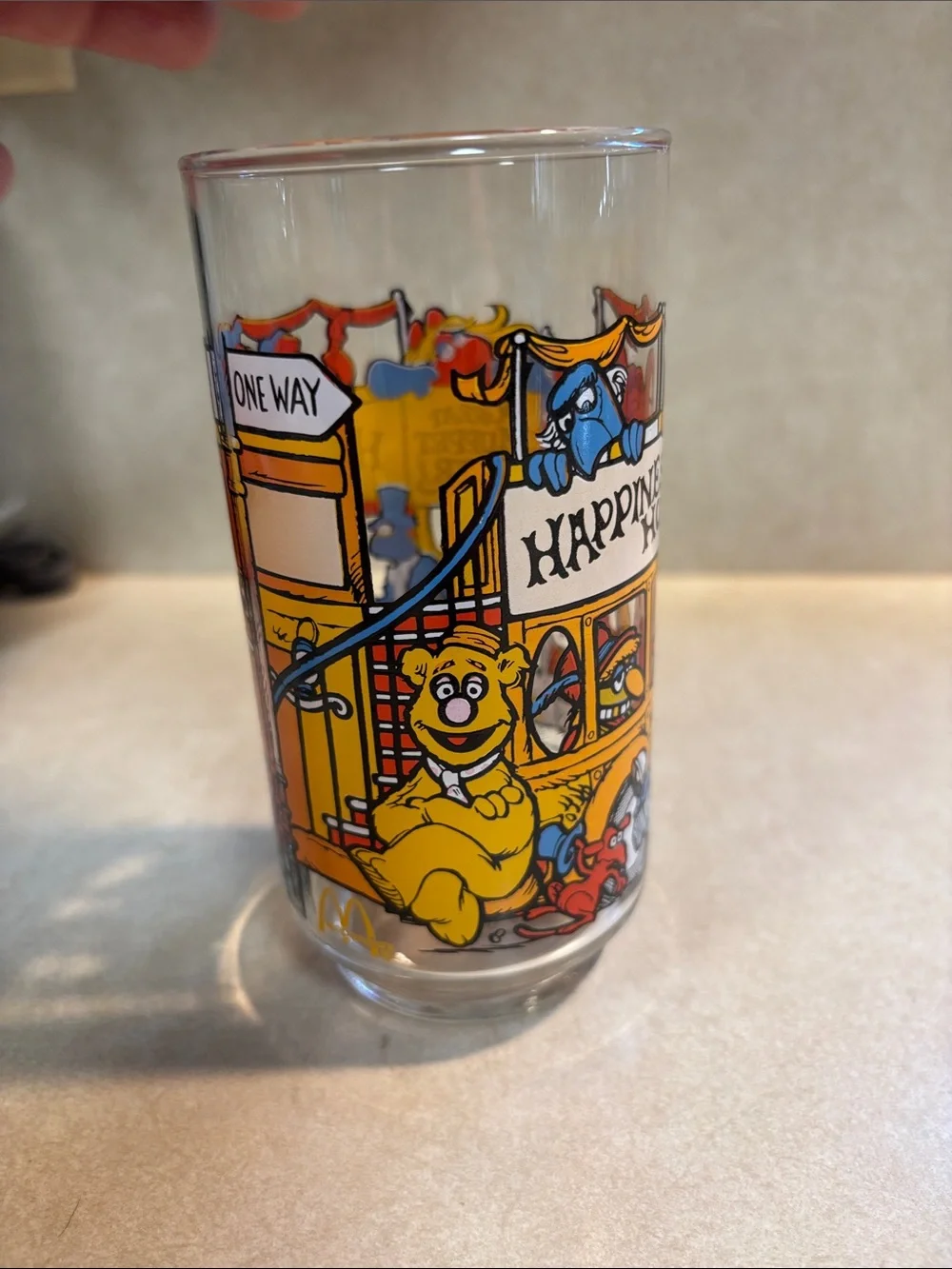 Vtg McDonald’s 1981 The Great Muppet Caper “Happiness Hotel” 12oz Drinking Glass